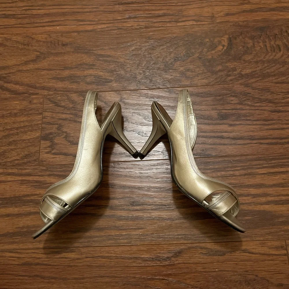 CAPARROS METALLIC Gold SPECIAL OCCASION FORMAL HEELS